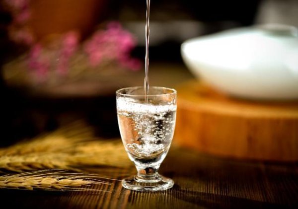 研究发现，60岁后常喝白酒，真的会大幅增加脑梗风险吗？