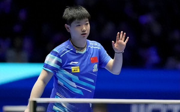 乒乓球世界杯: 孙颖莎先赢后输! 9-3被逆转, 高达反败为胜, 暂1-2